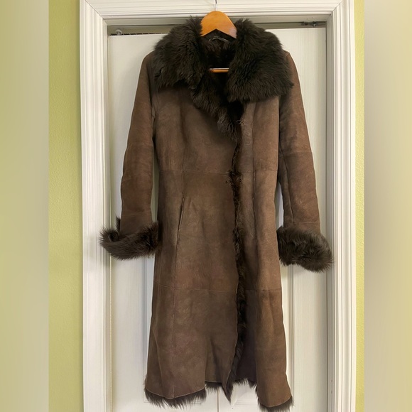 Andrew Marc Real Shearling coat. Perfect condition - Picture 2 of 6